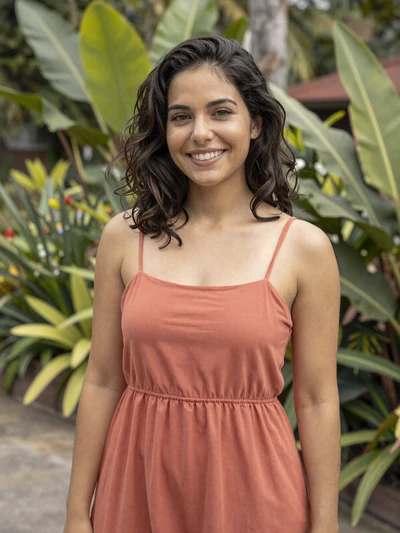 María José, 29, Costa Rican single from San José in a tropical garden setting